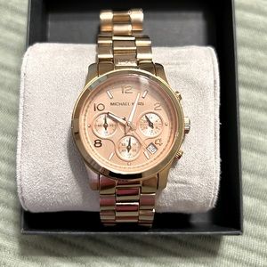 MICHAEL KORS Rose Gold Watch